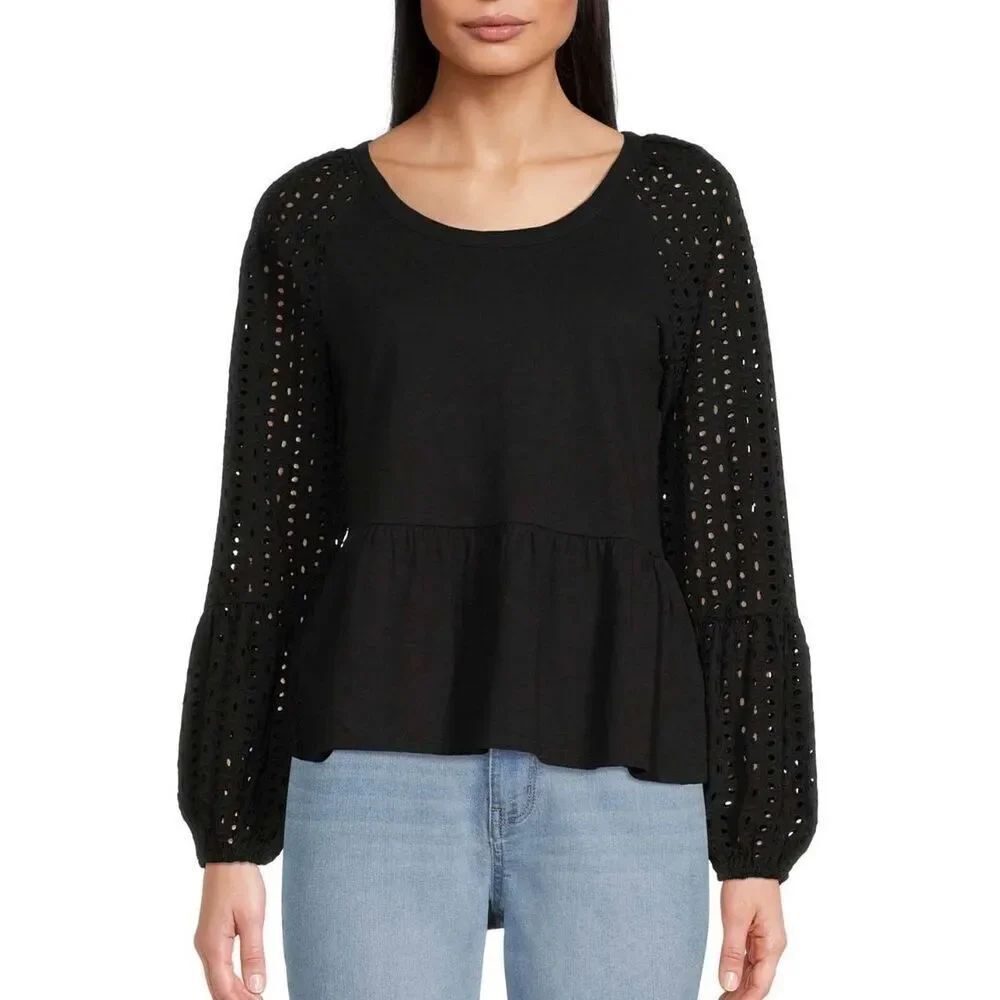 Time and Tru black eyelet puff sleeve blouse small